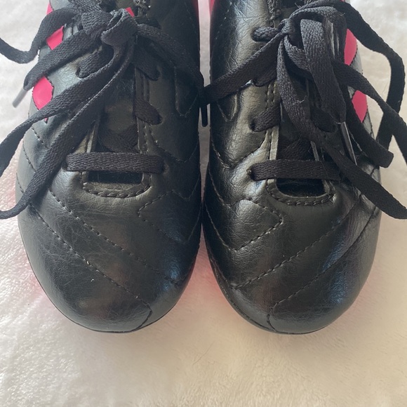 Toddler/Kids Size 11 Adidas Soccer Cleats Black & Pink- Excellent! - Picture 6 of 8